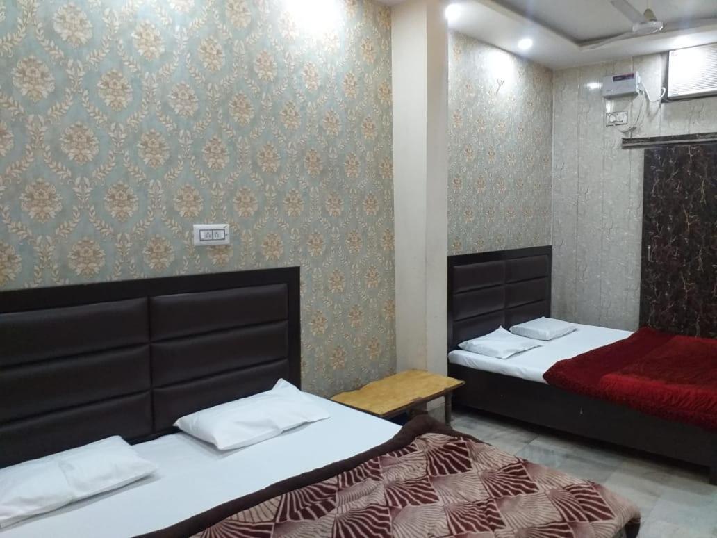 Abhiraj Guest House Mathura Zewnętrze zdjęcie