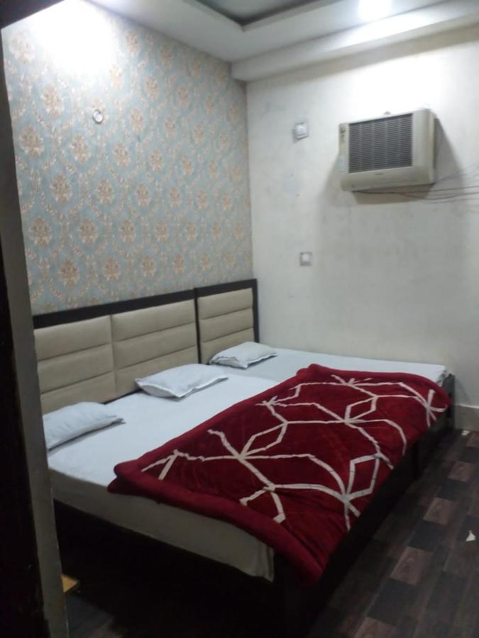Abhiraj Guest House Mathura Zewnętrze zdjęcie